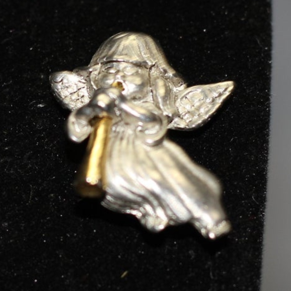 Angel Playing the Flute Brooch